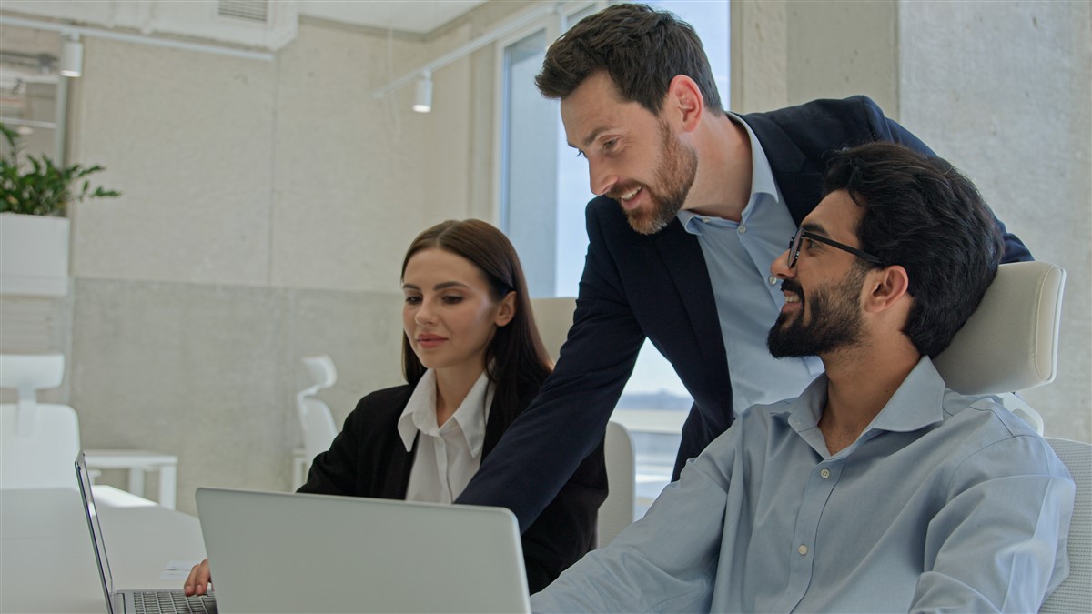 le rôle clé du logiciel IA d'aide aux commerciaux